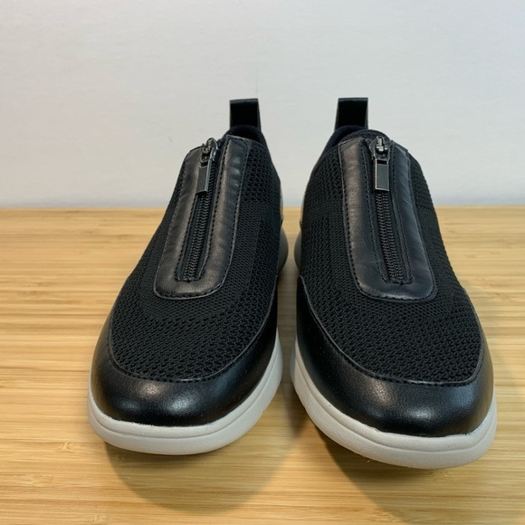 NEW Rockport Women's 7.5 Total Motion Zip On Sneakers - Picture 8 of 8